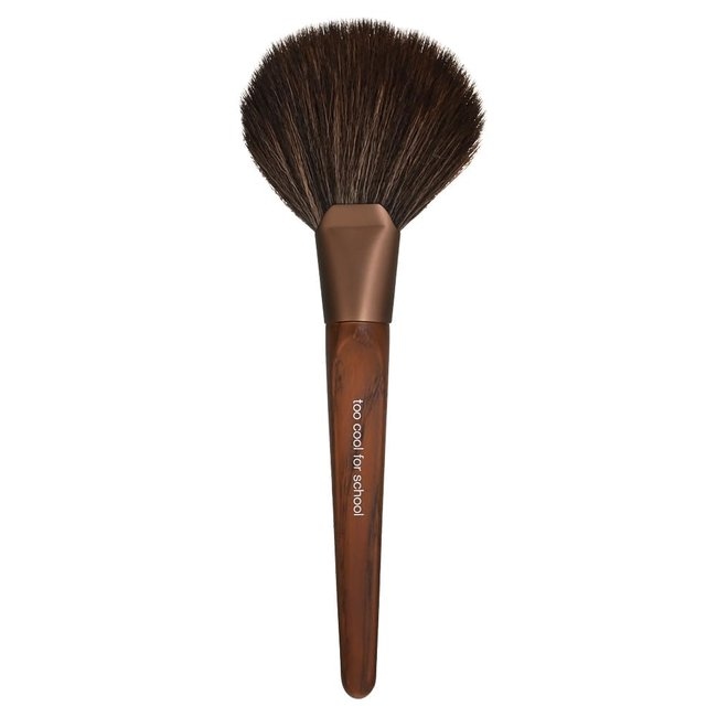 Artist Vegan Powder Fan Brush (-)